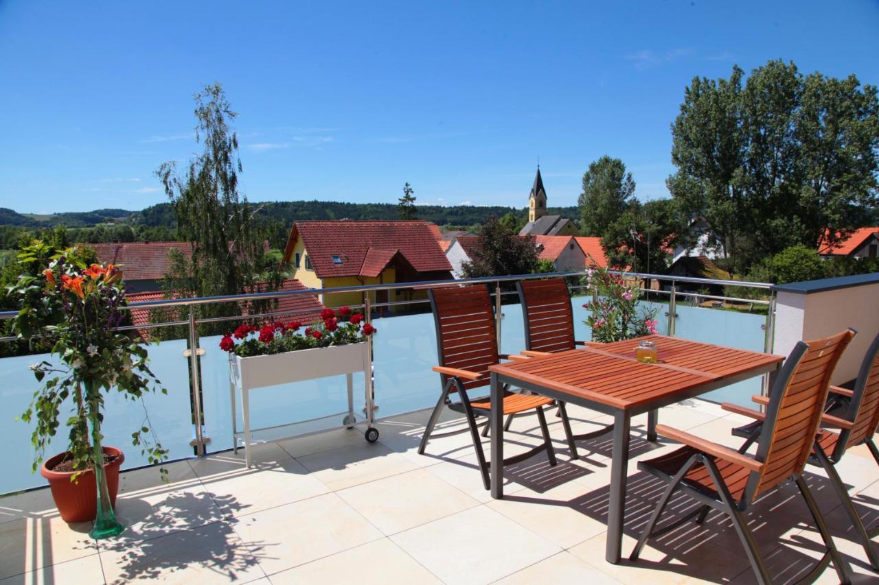 Hotel & Fruehstueckspension Raabtal Feldbach  Buitenkant foto